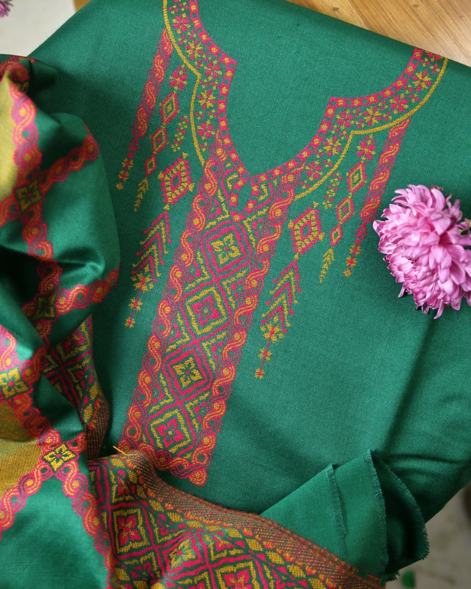 Kullu Suit in Kani - roohlabel