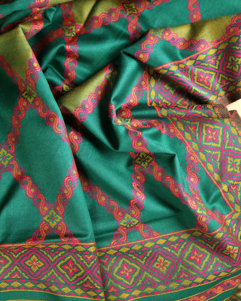 Kullu Suit in Kani - roohlabel